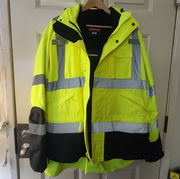 RadWear work/safety jacket - Picture 7 of 9